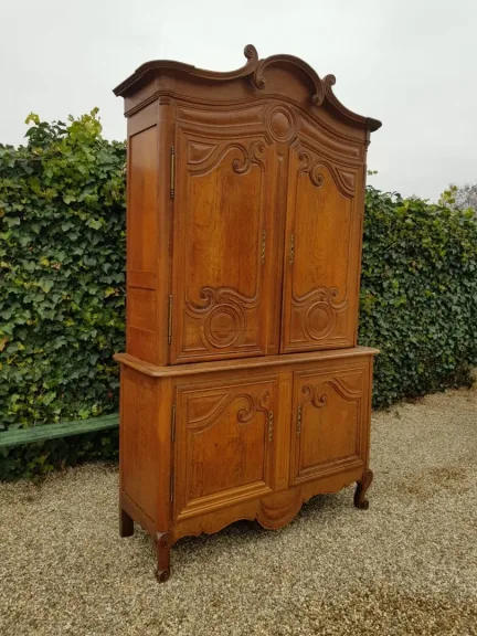 BUFFET IM LOUIS XV-STIL