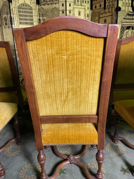 Suite de 6 chaises de style Louis XIV