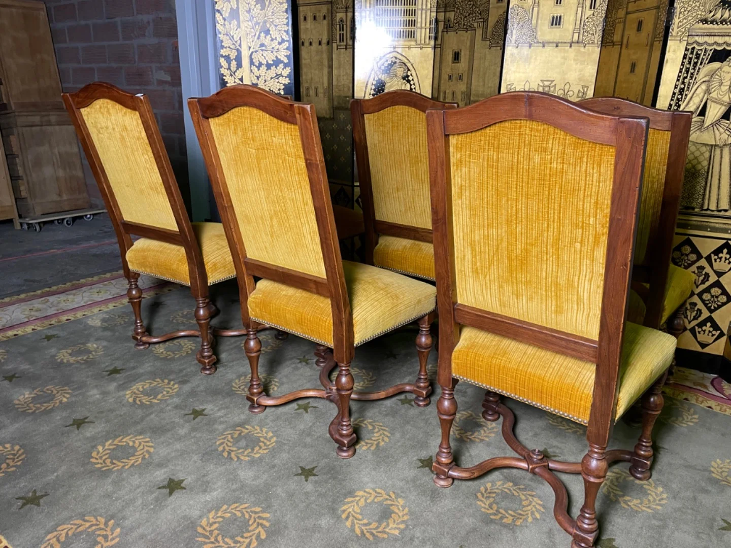 Suite de 6 chaises de style Louis XIV