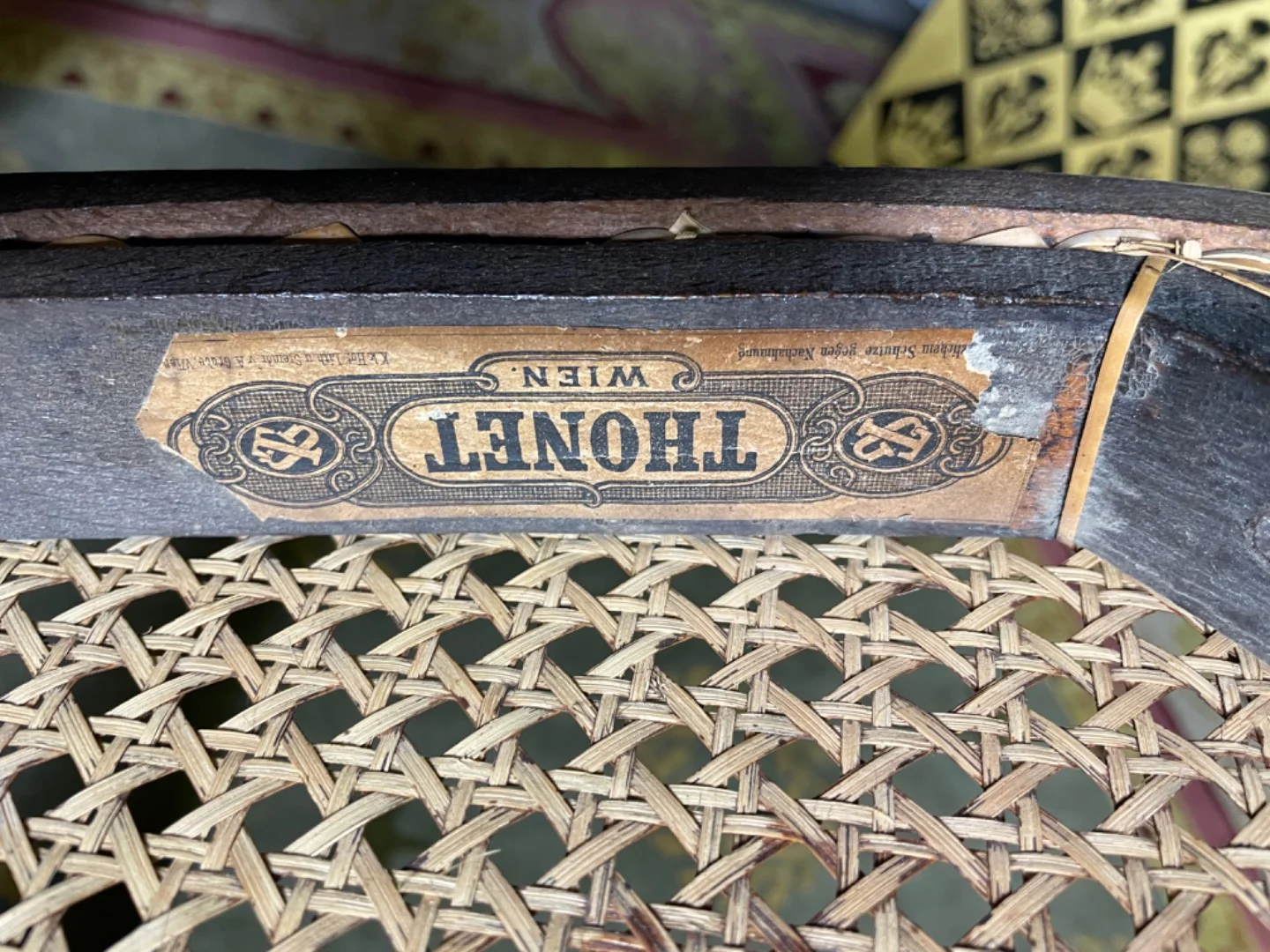 Suite de 8 chaises bistrot Thonet numéro 56