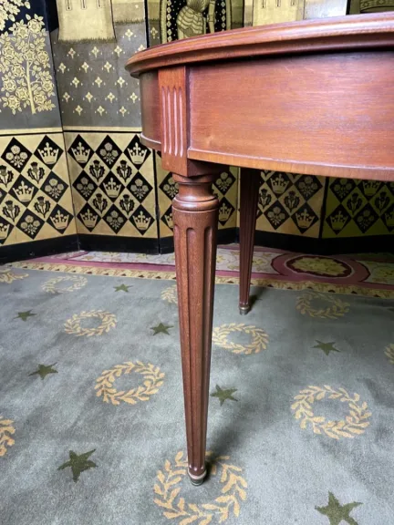 LOUIS XVI STIJL EETTAFEL