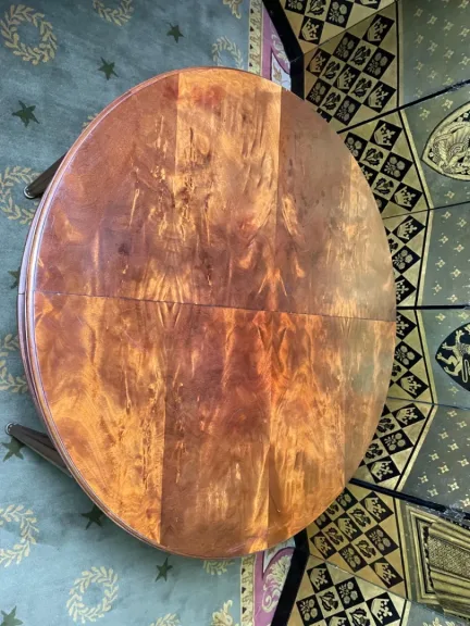 LOUIS XVI STIJL EETTAFEL