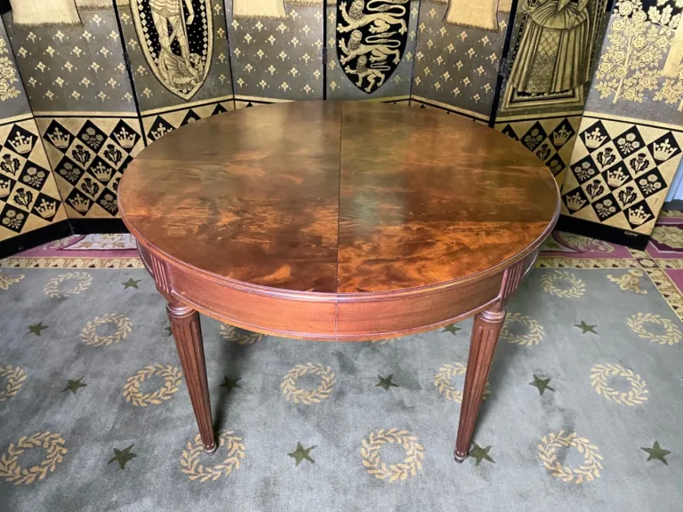 LOUIS XVI STIJL EETTAFEL