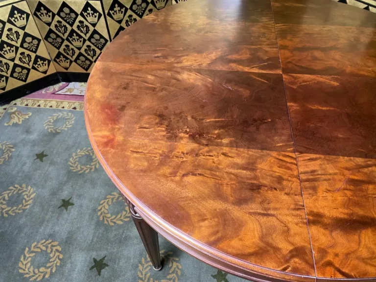 LOUIS XVI STIJL EETTAFEL