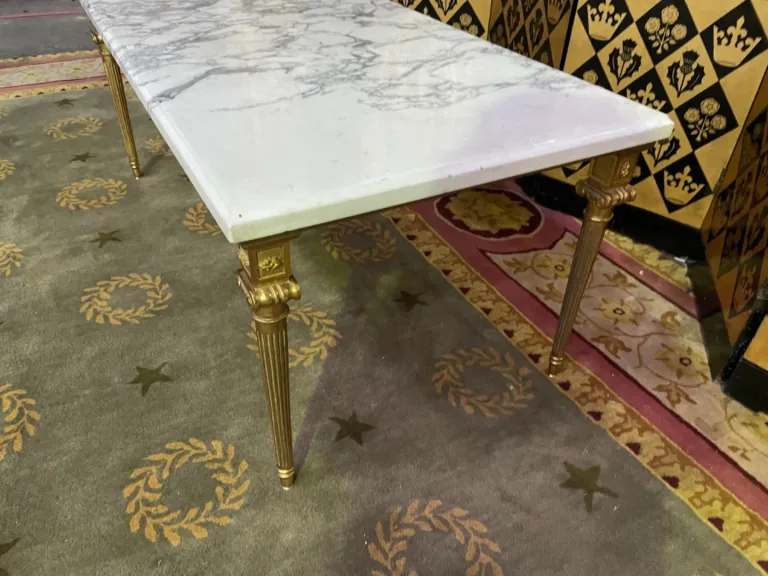 Table basse Louis XVI bronze et marbre