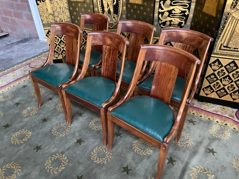 STOELEN IN FRANSE RIJKSTIJL