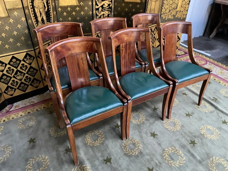 STOELEN IN FRANSE RIJKSTIJL