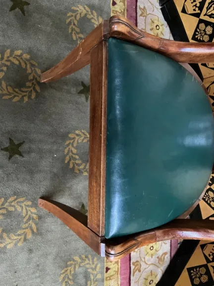STOELEN IN FRANSE RIJKSTIJL