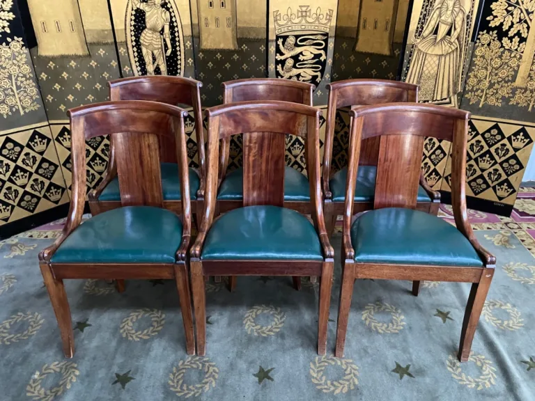 STOELEN IN FRANSE RIJKSTIJL