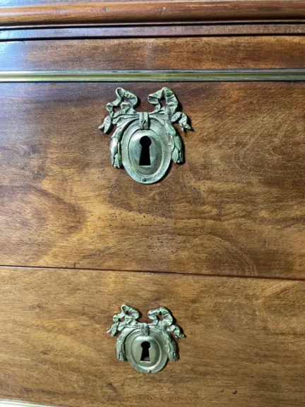 LOUIS XVI PERIOD CHEST OF DRAWERS
