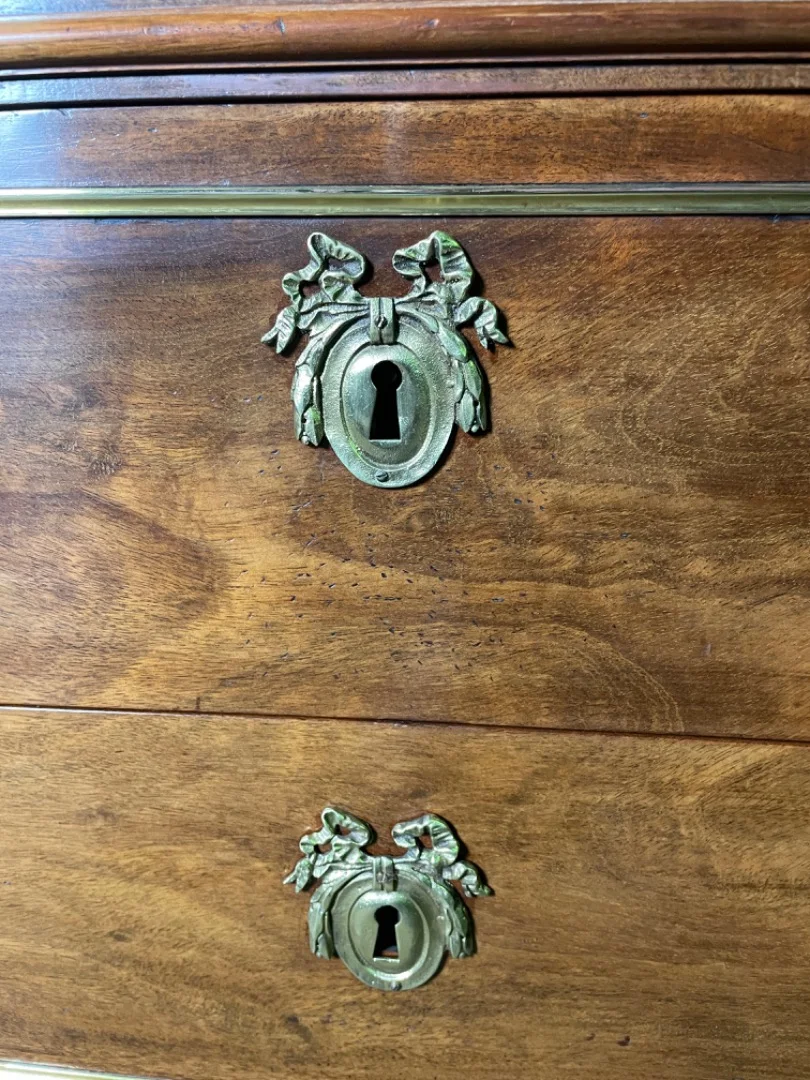 LOUIS XVI PERIOD CHEST OF DRAWERS