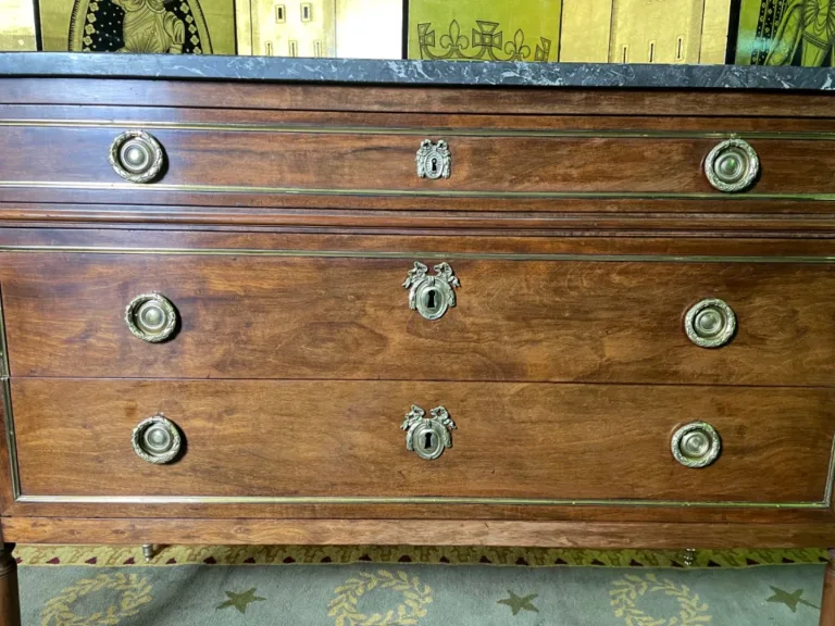 LOUIS XVI PERIOD CHEST OF DRAWERS