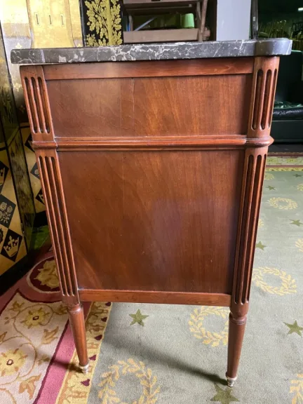 LOUIS XVI PERIOD CHEST OF DRAWERS