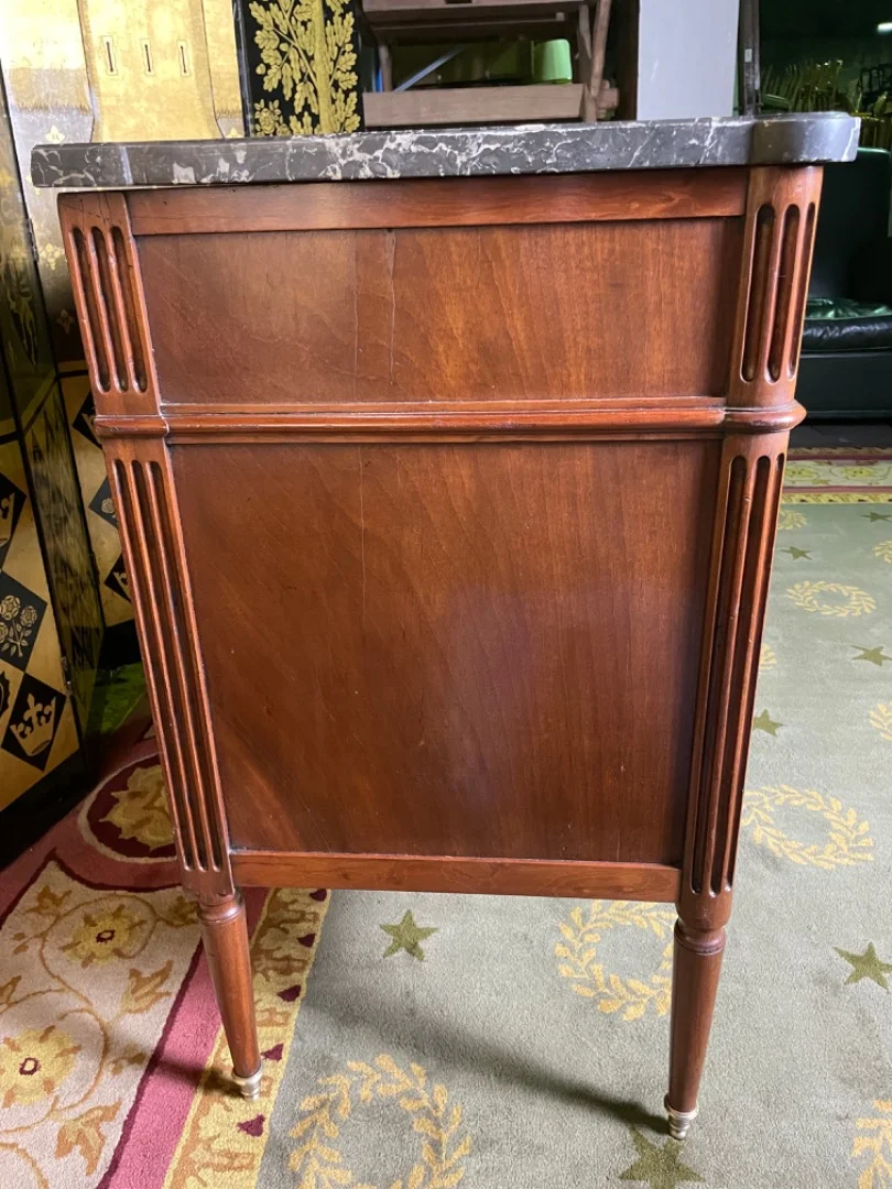LOUIS XVI PERIOD CHEST OF DRAWERS
