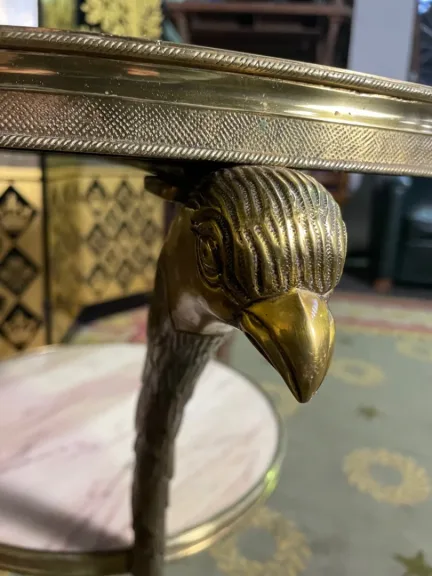 TRIPOD TABLE
