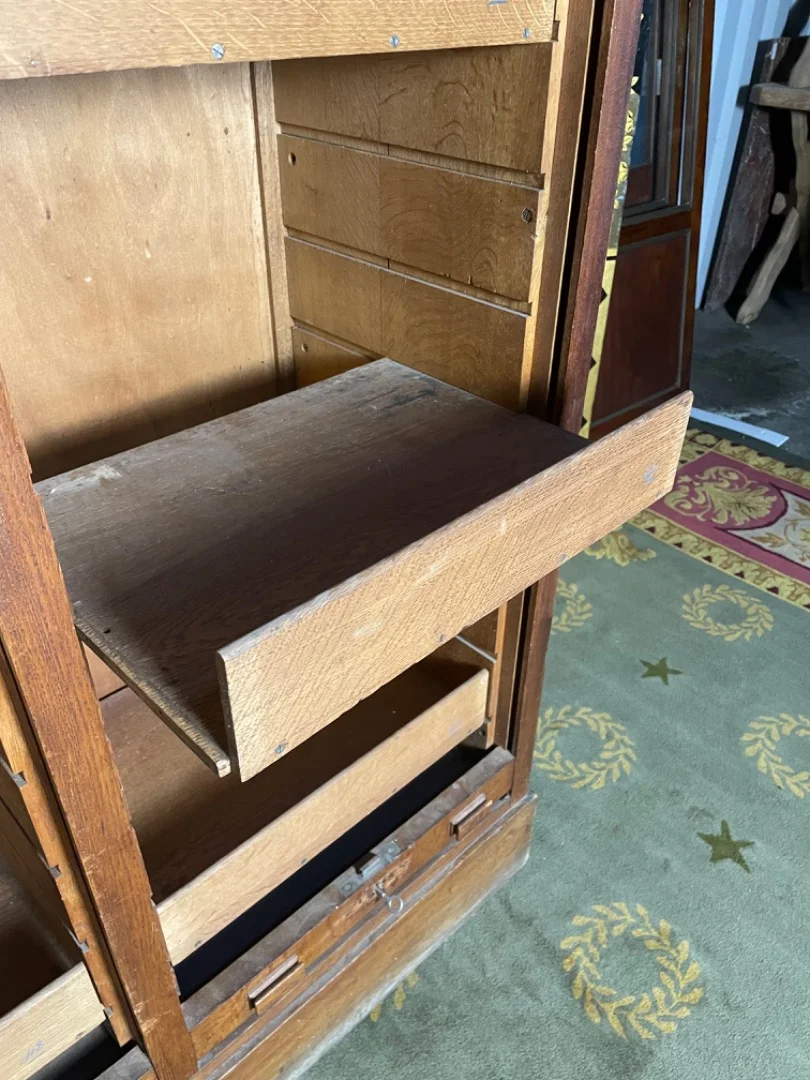 Aktenschrank aus Eiche