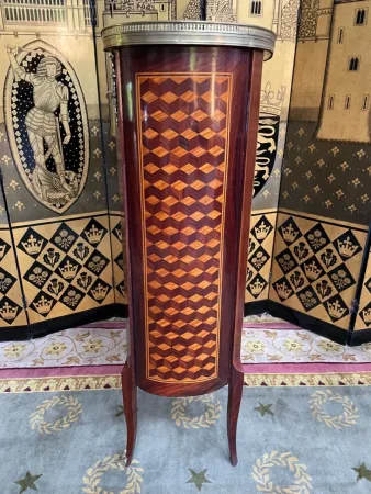 Chiffonnier de style Transition en marqueterie