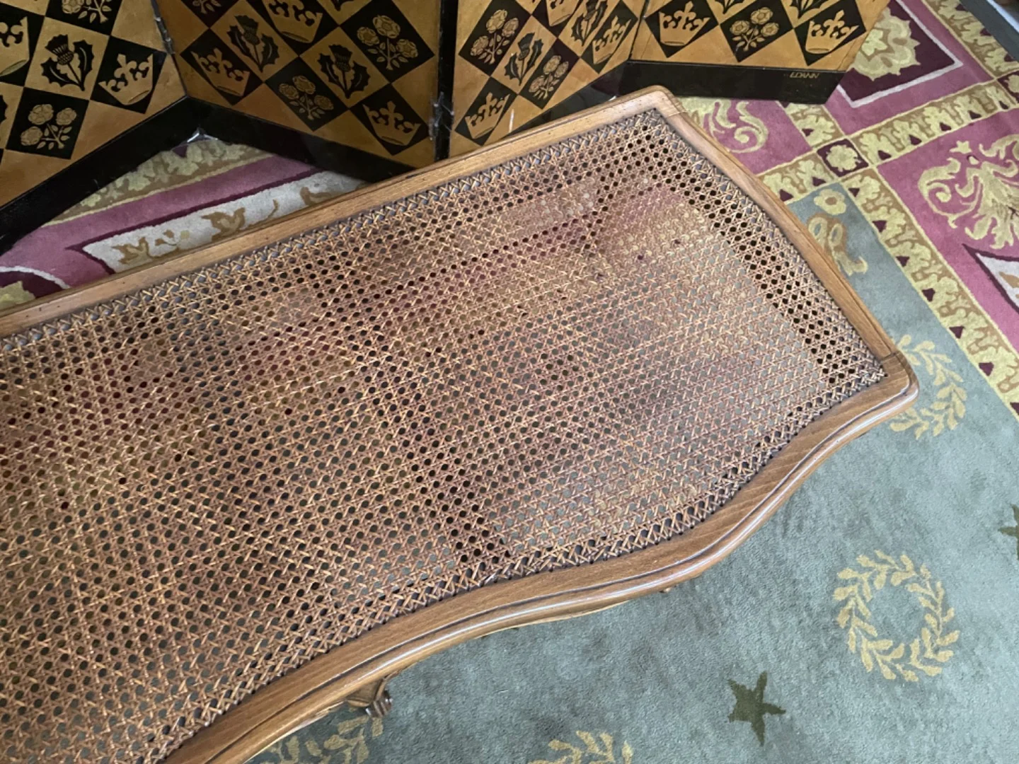 LOUIS XV PERIOD SEAT