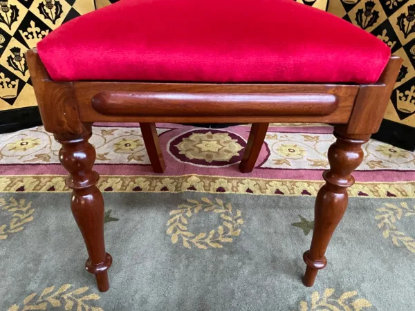Suite de 6 chaises anglaises en acajou 19eme