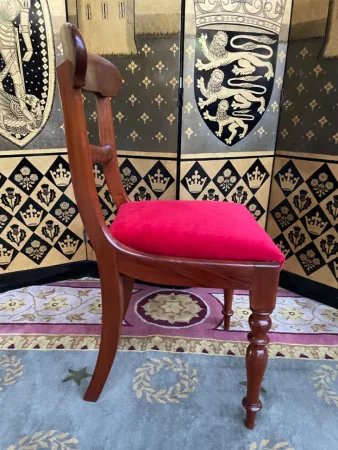 Suite de 6 chaises anglaises en acajou 19eme