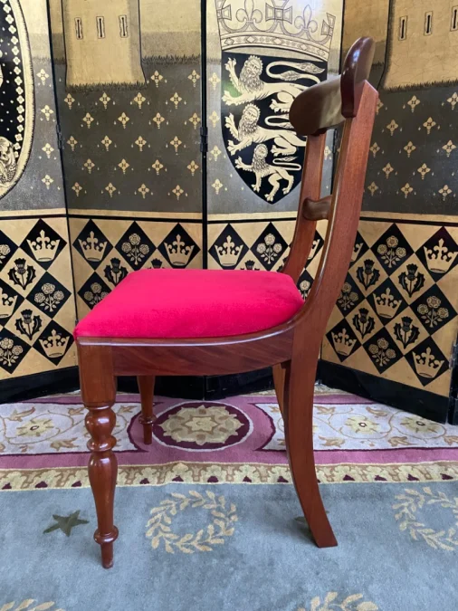 Suite de 6 chaises anglaises en acajou 19eme