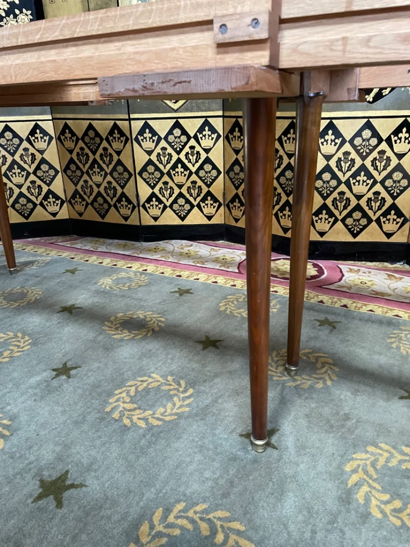 MESA ESTILO LUIS XVI