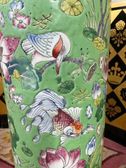 Paire de porte- parapluies chinois à émaux