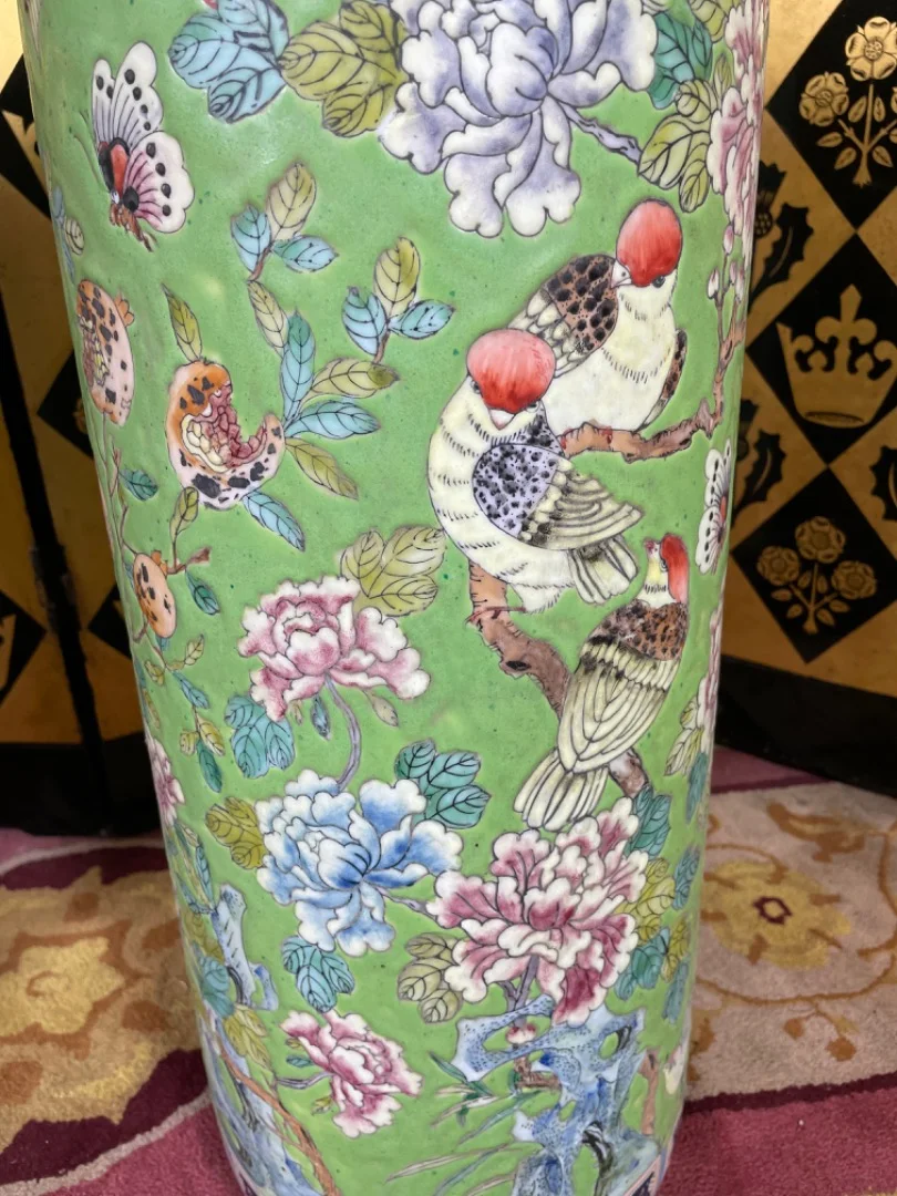 Paire de porte- parapluies chinois à émaux