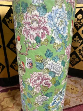 Paire de porte- parapluies chinois à émaux