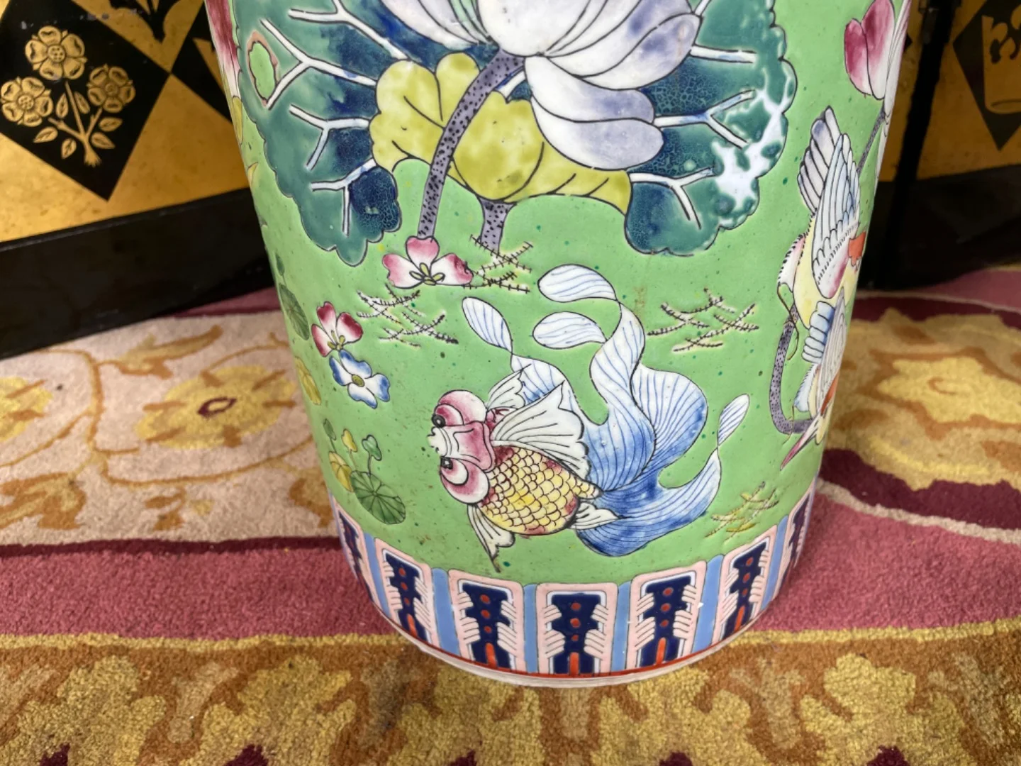 Paire de porte- parapluies chinois à émaux