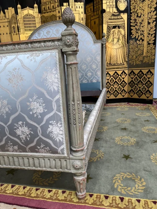 LOUIS XVI STYLE BED
