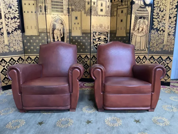 Paire de Fauteuils Clubs en cuir 1950