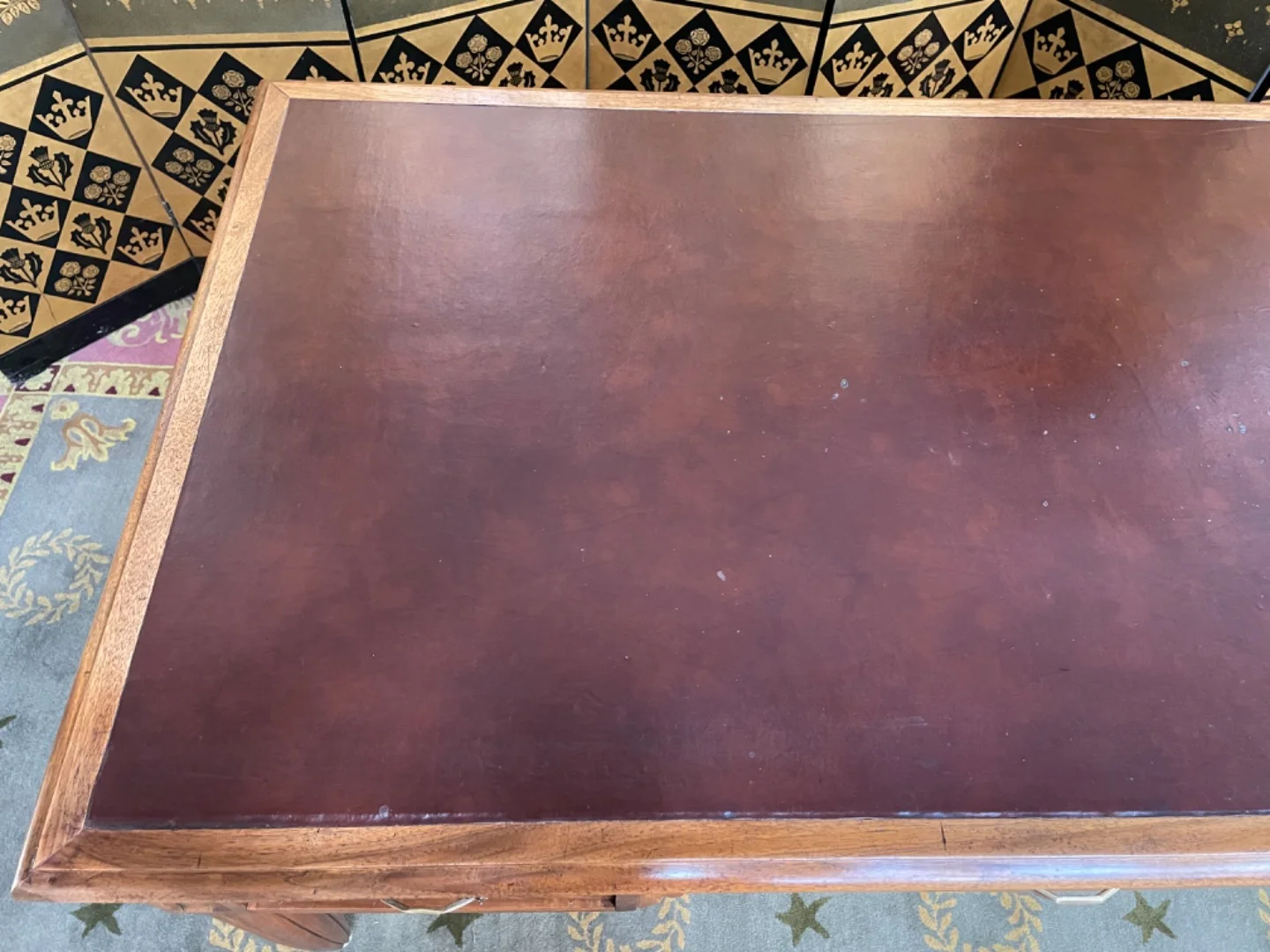 Bureau double époque Art Déco en noyer