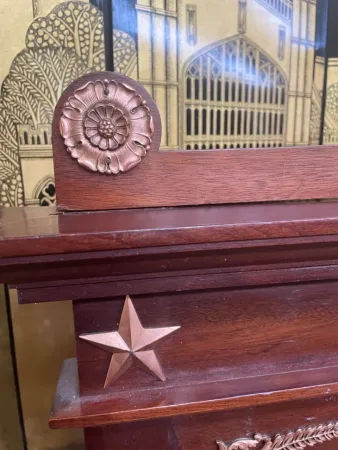 Lit en acajou et bronze de style Consulat - Empire
