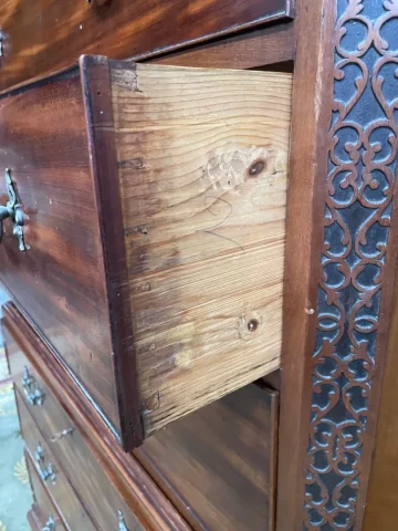 Commode dites « Tallboy » anglaise 19eme