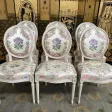 Suite de 6 chaises médaillon de style Louis XVI