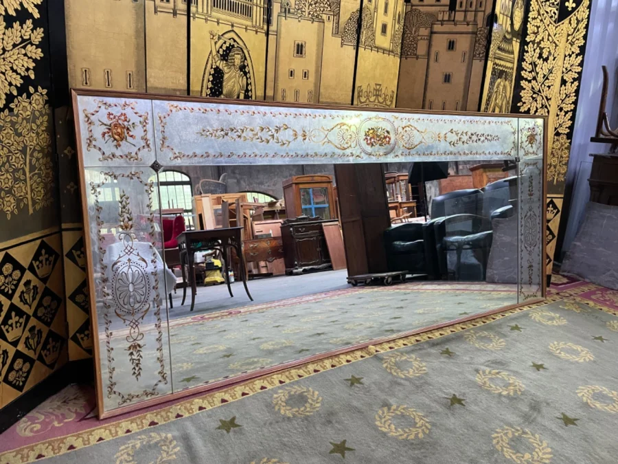 BISTRO MIRROR