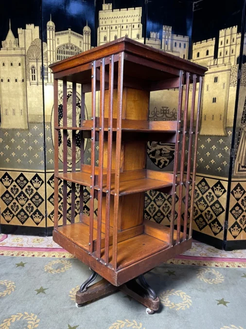 Bibliothèque tournante en Chêne 1900