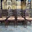 Suite de 8 chaises rustiques paillées