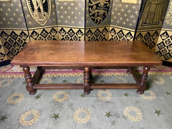 Table basse en acajou style Louis XIII