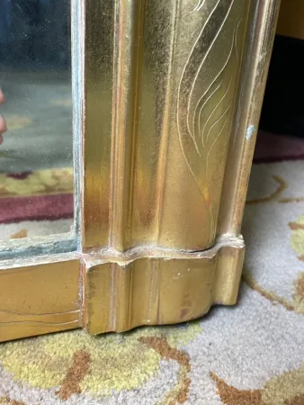 Miroir époque Louis Philippe en bois doré