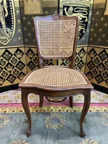 Suite de 6 chaises de style Louis XV en cannage