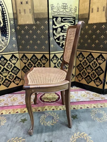 Suite de 6 chaises de style Louis XV en cannage