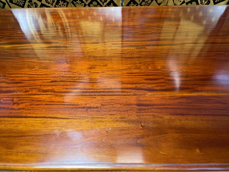 Table basse anglaise en acajou