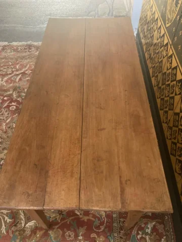 FARMHOUSE TABLE