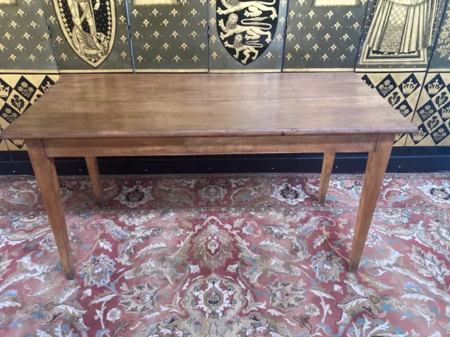 FARMHOUSE TABLE