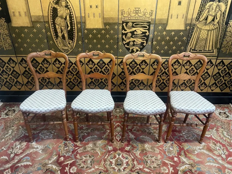LOUIS PHILIPPE STIJLSTOELEN