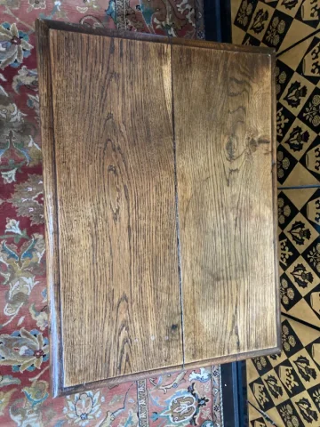 OAK OCCASIONAL TABLE