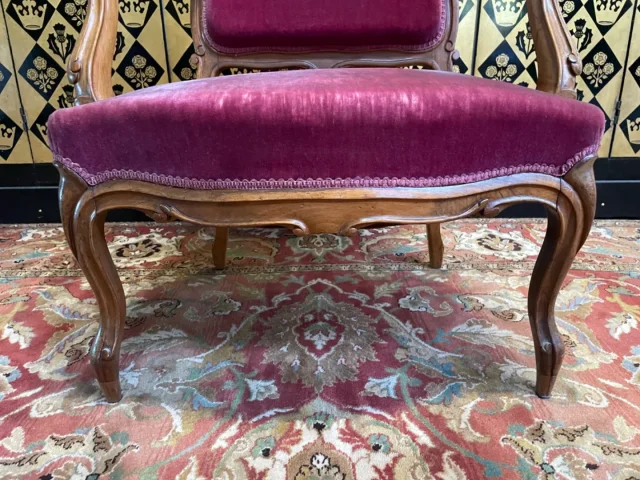 LOUIS XV STYLE ARMCHAIRS