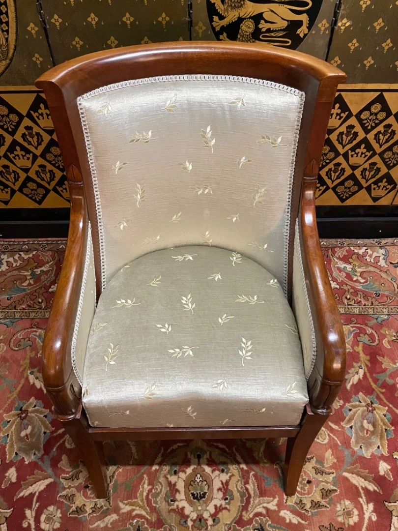 法式餐厅时期扶手椅